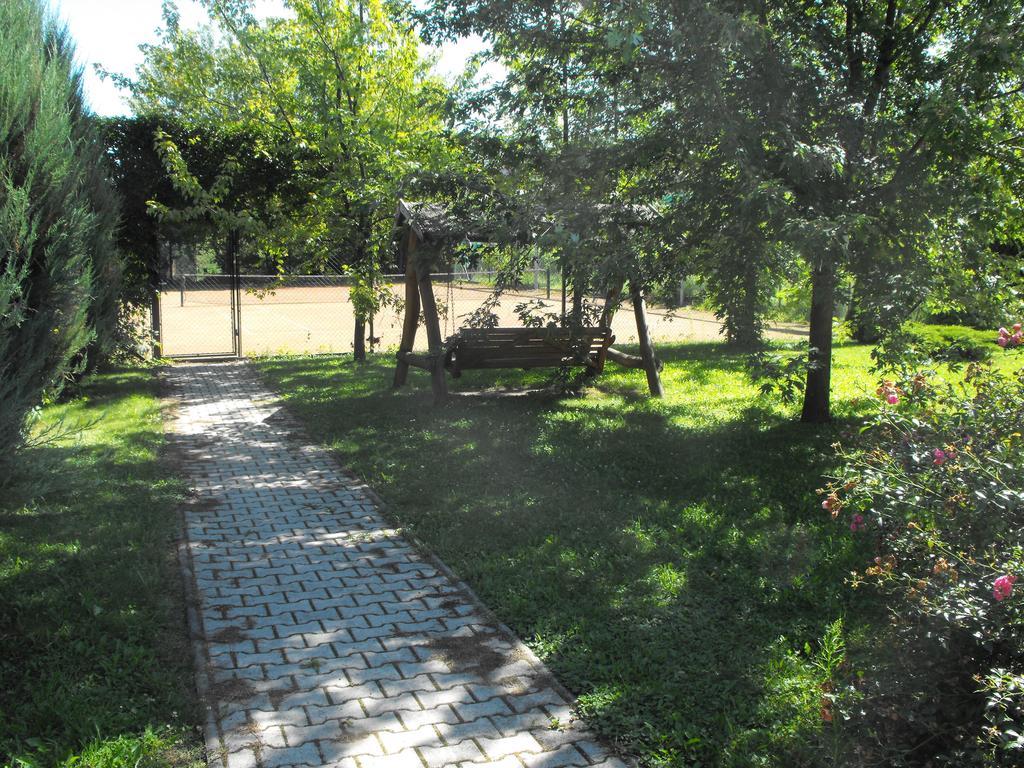 Agnes Pihenohaz Hotel Szilvásvárad Екстериор снимка